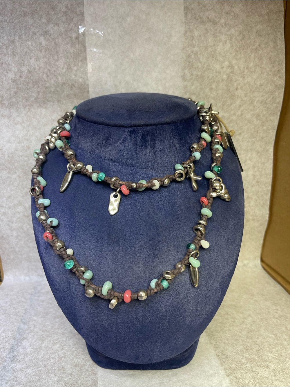 NWT UNOde50 "La Playa" Long Beaded Charm Necklace COL1252MCLMAR0U